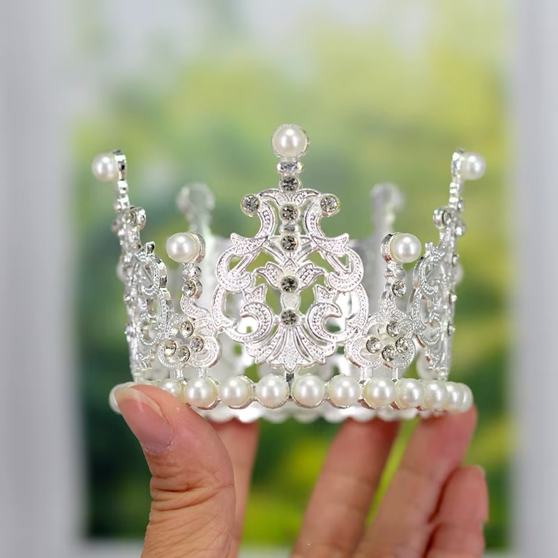 img_7289-2 Cake Topper - Couronne #5 (8cm) – Image 1