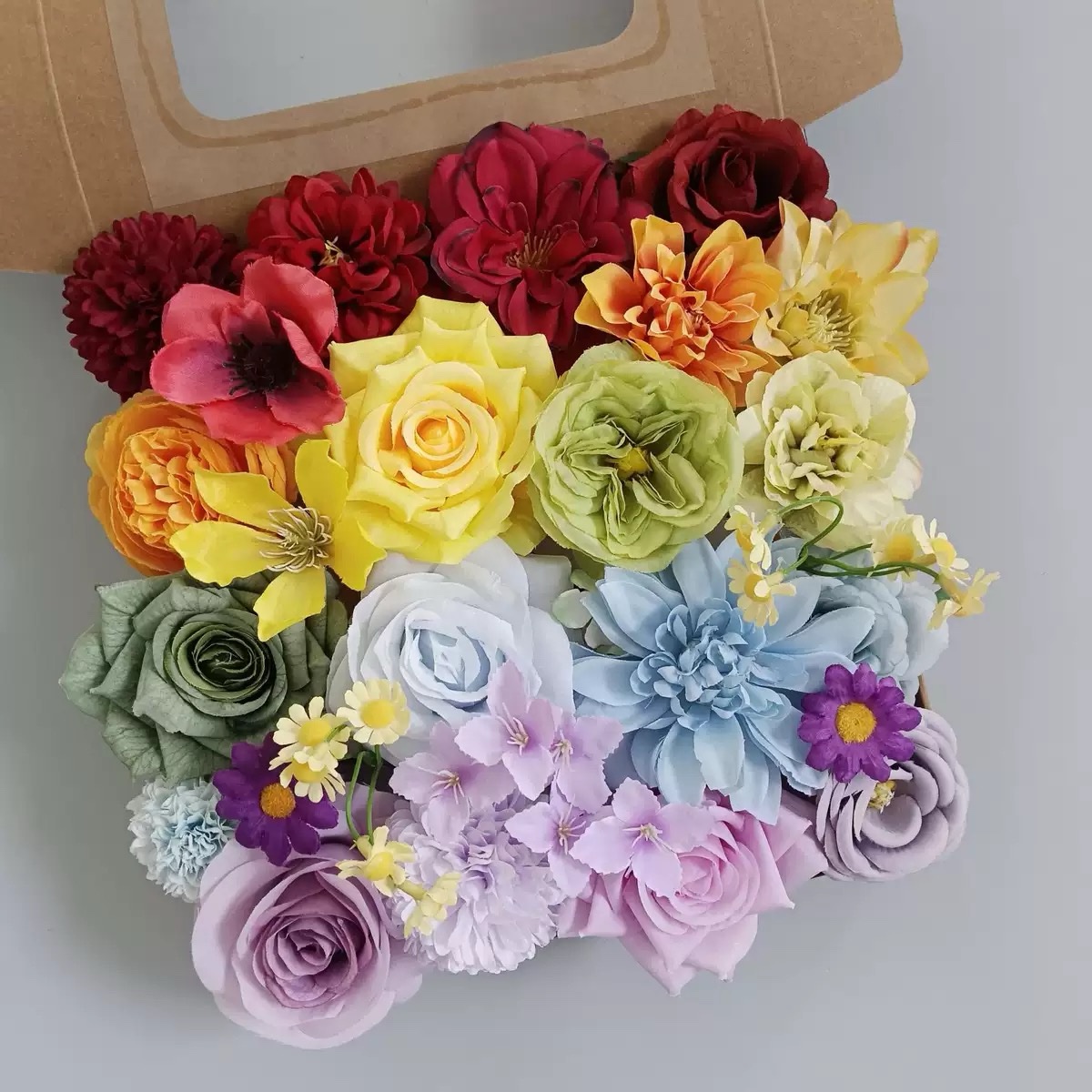 img_4802-2 Fleurs Artificielles - Mix Rainbow #1 – Image 1